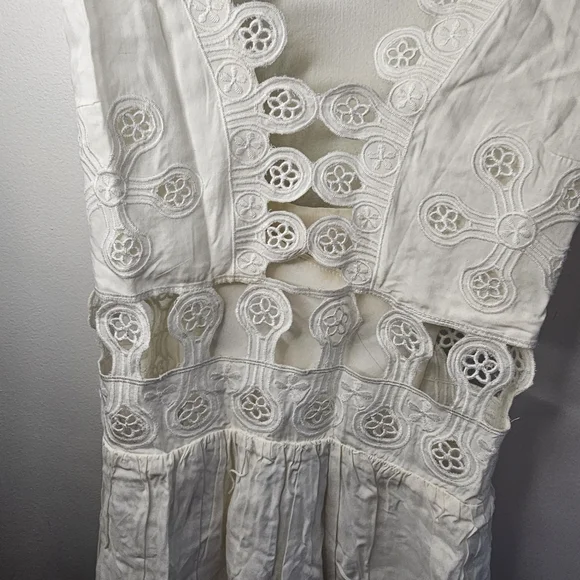 Honey Punch White Lace Cutout Spaghetti Strap Mini Dress Size Small - Picture 6 of 13